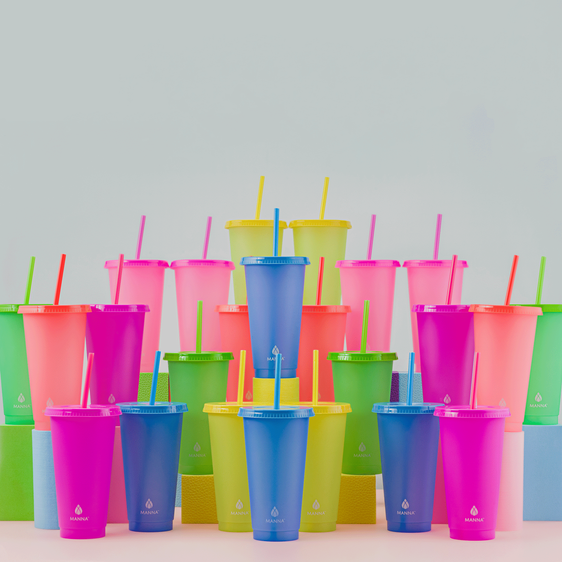 24-piece-original-color-changing-cup-set-u7 A0029811.gif