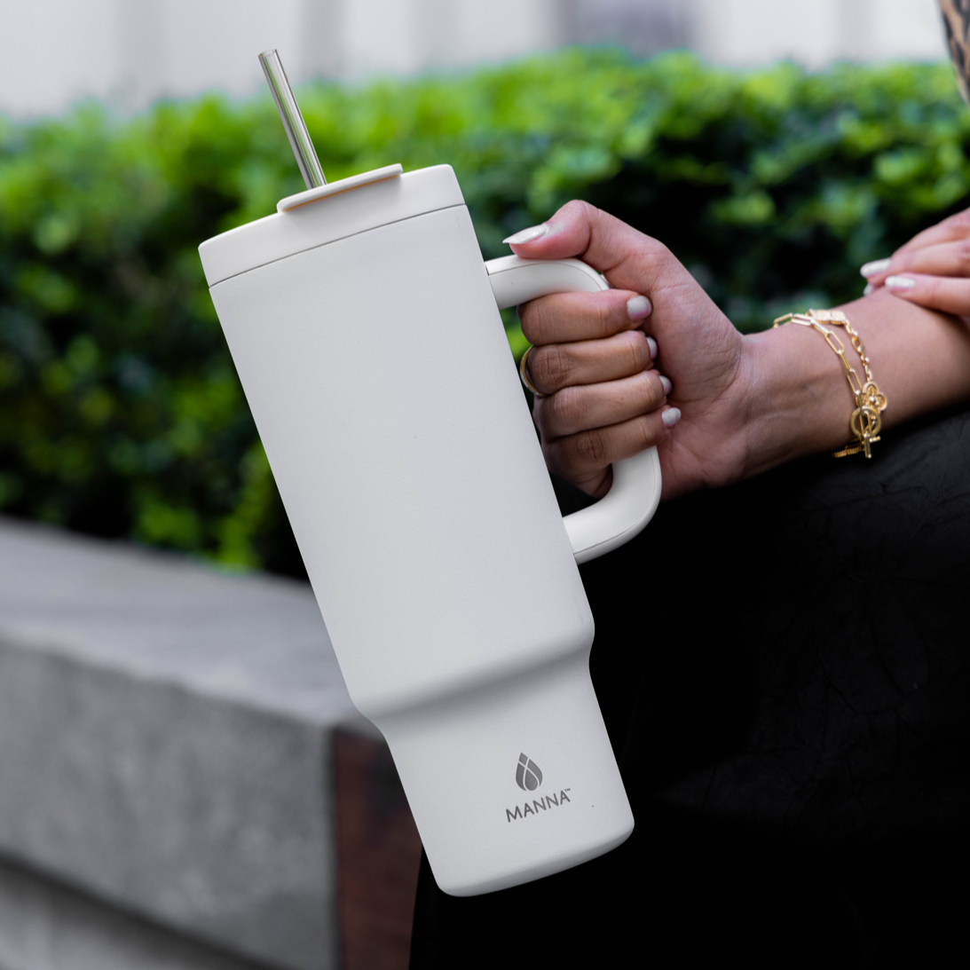 40-oz-leisure-tumbler-a5 Core_Home_Manna_Lifestyle_AUG_13-38.png