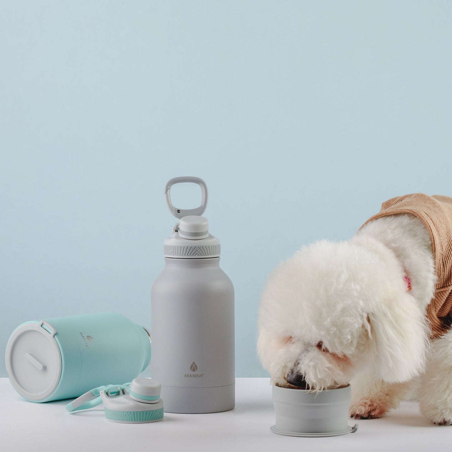 46-oz-rover-bottle-s3 WEB_156A7390_2b12558f-2e11-4712-881b-a120febc680c.jpg